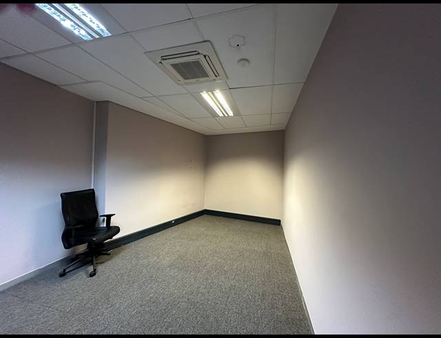 297M² OFFICE TO LET IN HIGHVELD